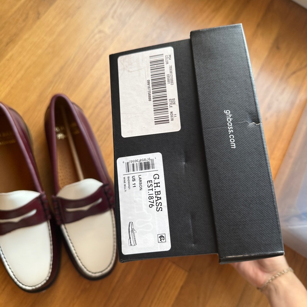 G.H. Bass & Co. Men's Burgundy and White Slip-On Loafers - Picture 4 of 6